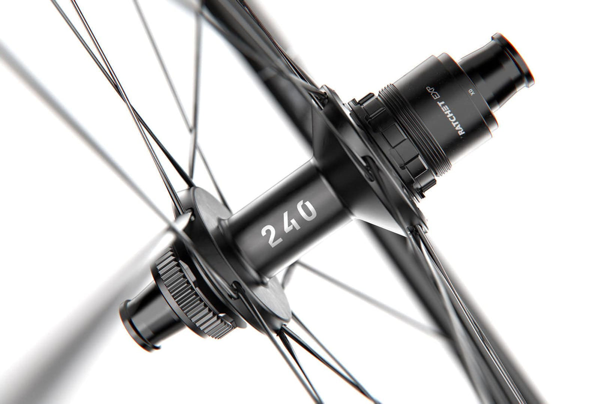 DT SwissDT Swiss-GRC 1400 DICUT Laufrad 700c CL 30 142/12mm