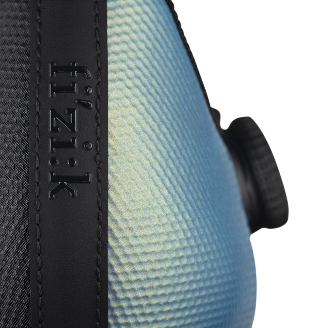Fizik-Decos Carbon Shoes irid. leuchtend hellblau