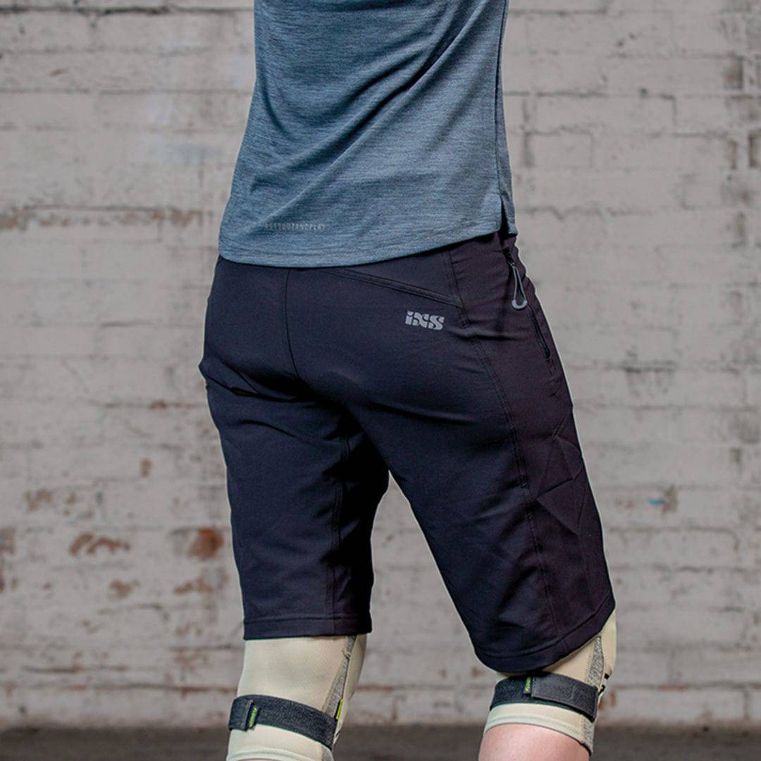 iXSiXS-Women's Carve EVO Shorts schwarz