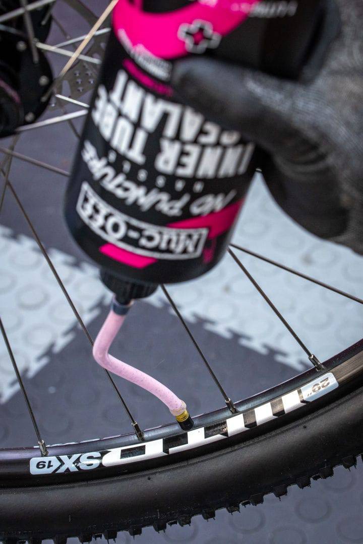 Muc-OffMuc-Off-No Puncture Hassle Inner Tube Sealant 1L