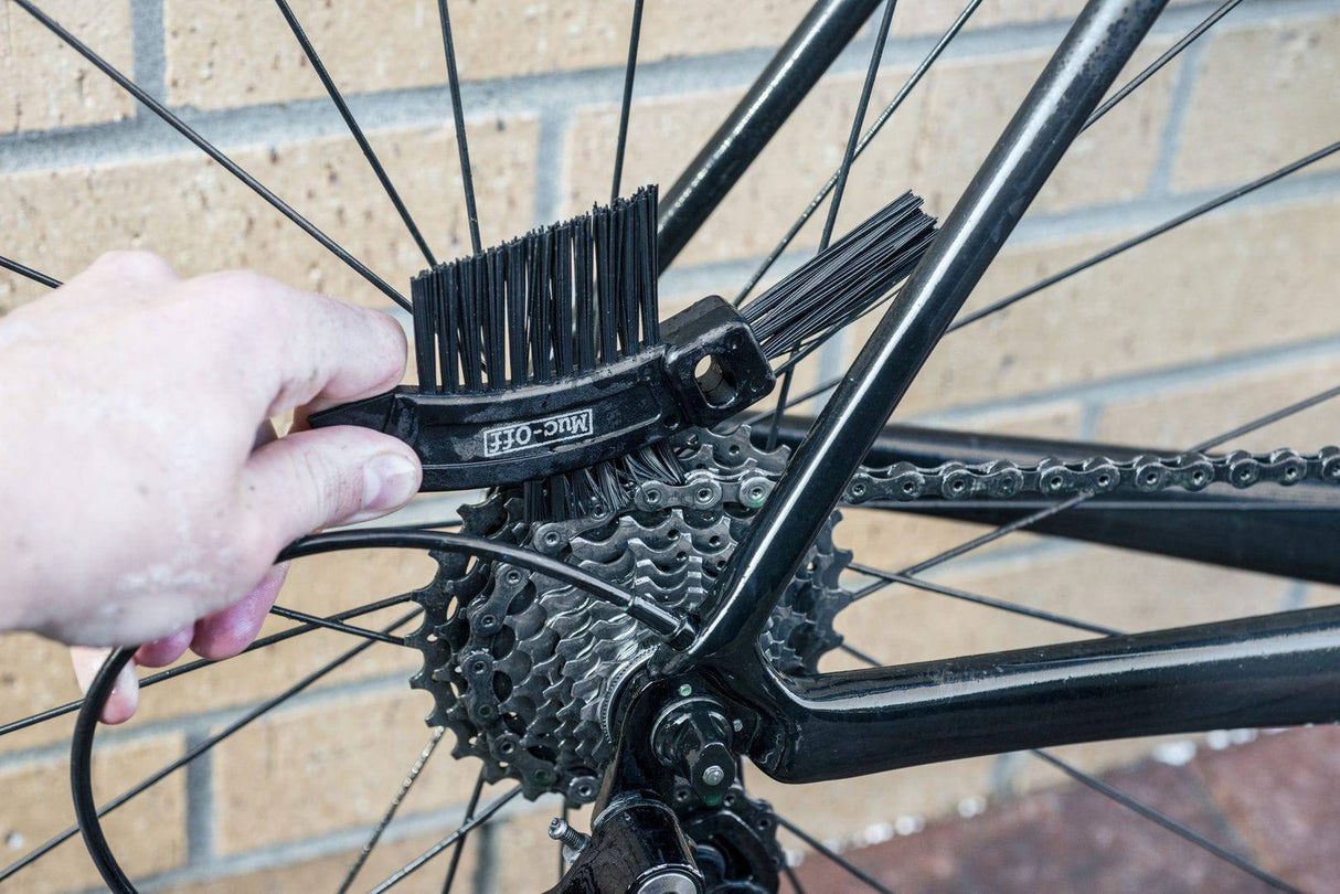 Muc-OffMuc-Off-Claw Brush