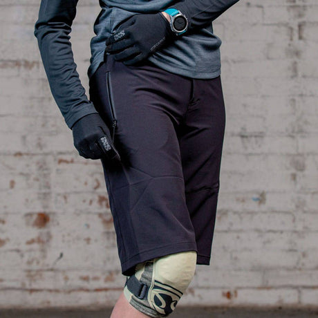 iXSiXS-Women's Carve EVO Shorts schwarz