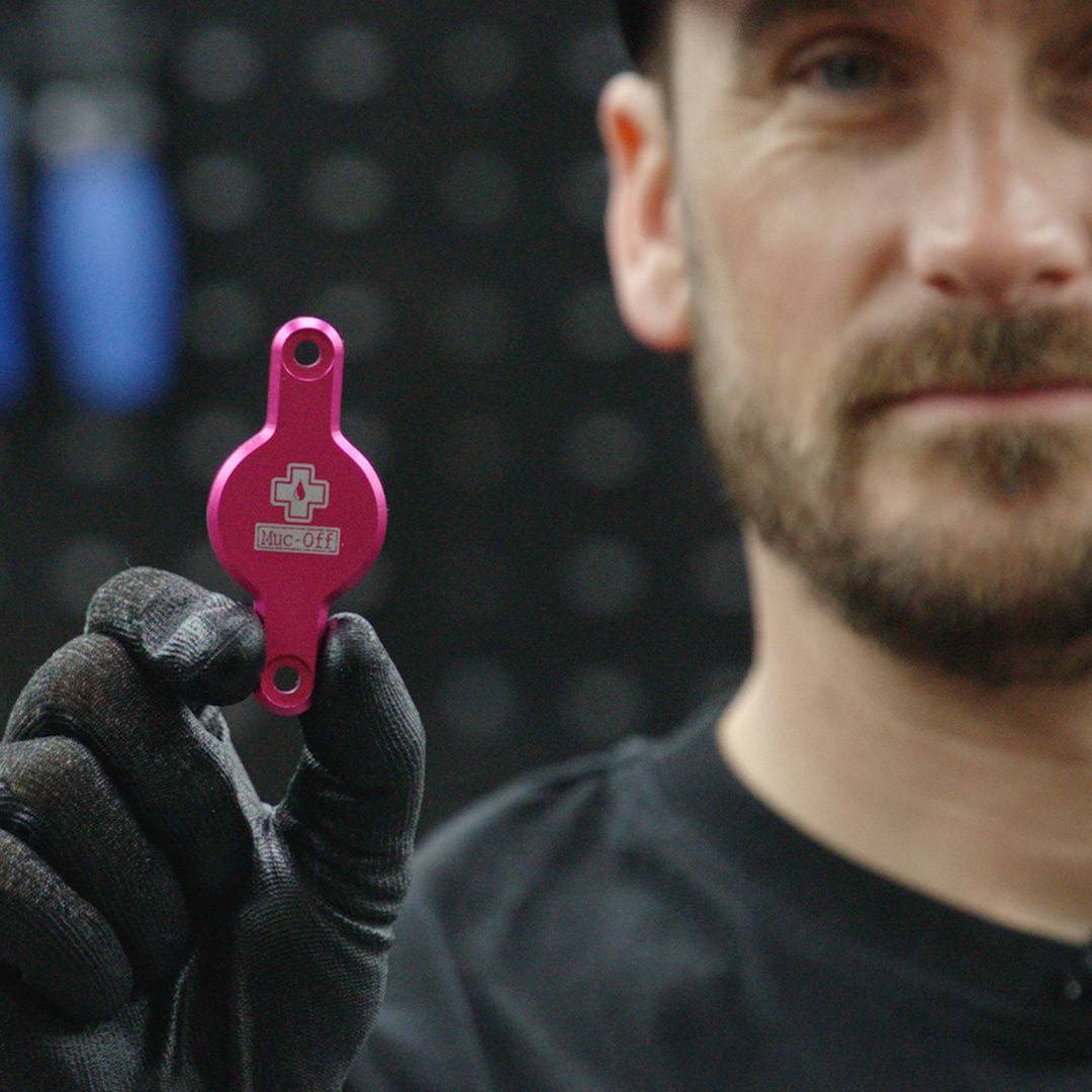 Muc-OffMuc-Off-Secure Tag Holder Pink