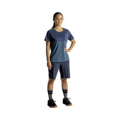 iXSiXS-Women's Flow XTG Hip-Hugger Shorts