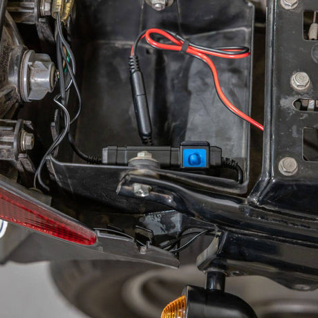 Quad LockQuad Lock-Waterproof 12V To USB Smart Adaptor